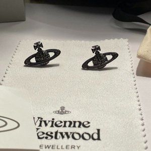 Vivienne Westwood black Saturn earrings